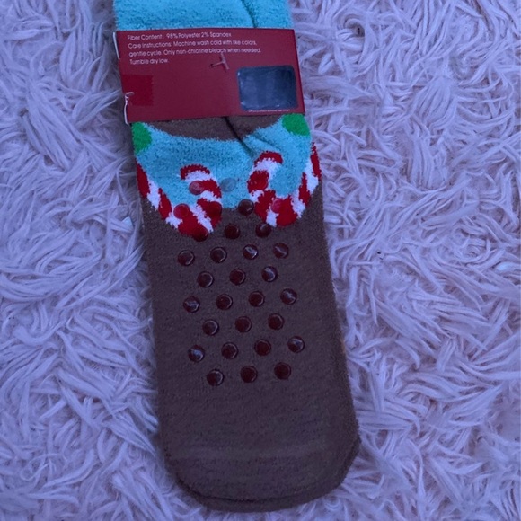 Ginger bread fuzzy socks - Picture 2 of 3